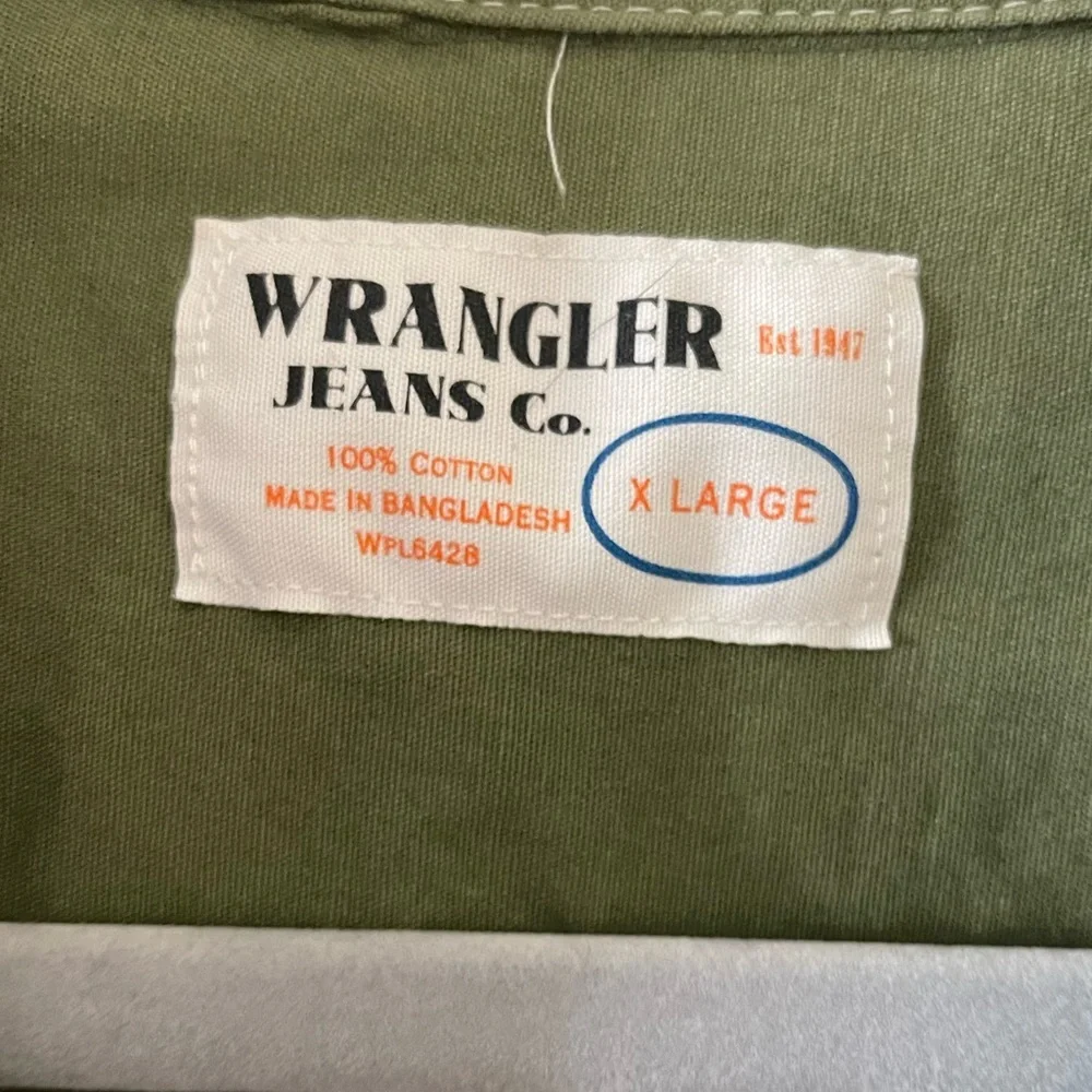Wrangler Jeans & Co. button down • Mens XL - Picture 3 of 6